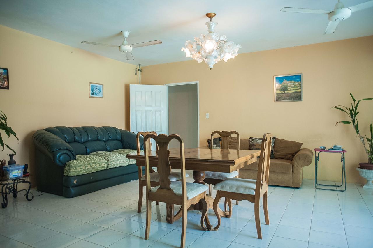 Diamond Villa Guest House Montego Bay Exterior foto