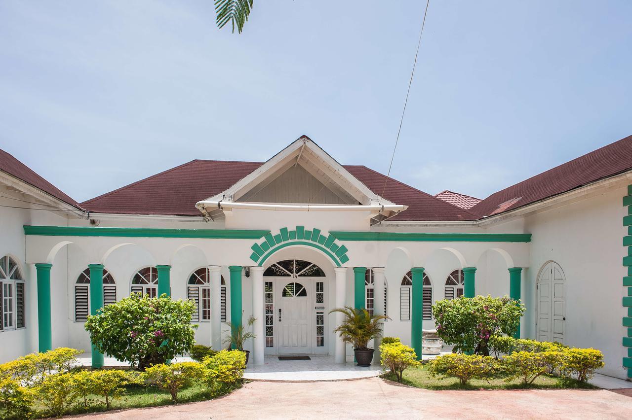 Diamond Villa Guest House Montego Bay Exterior foto