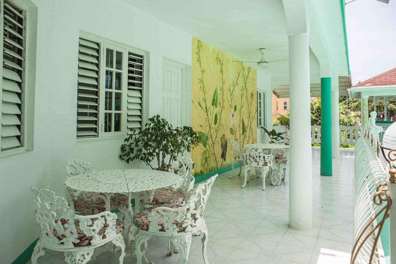 Diamond Villa Guest House Montego Bay Exterior foto