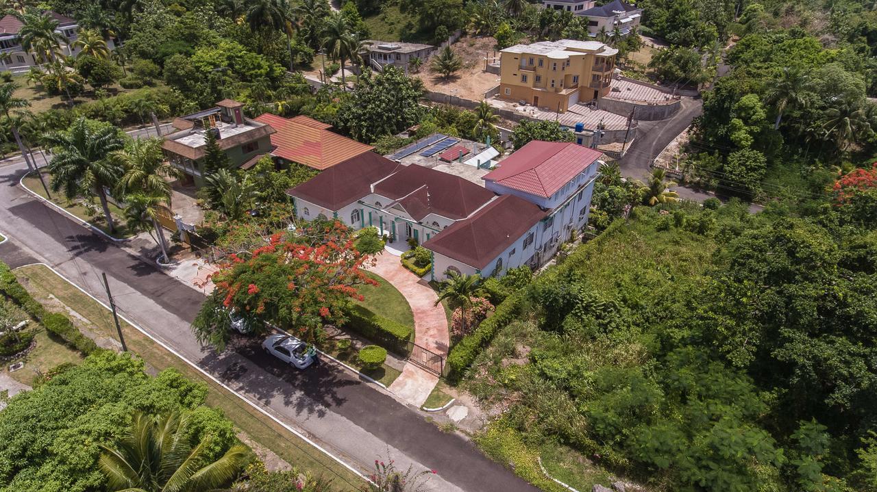 Diamond Villa Guest House Montego Bay Exterior foto